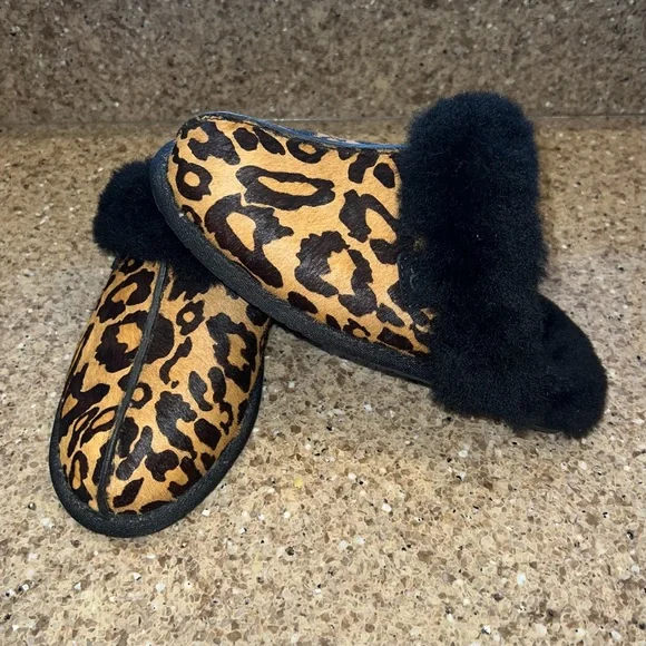 UGG Shoes Ugg Scuffette Ii Panther Print Slippers Size
